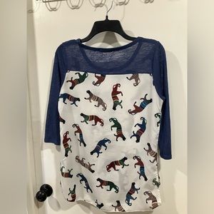 Tea and Rose Graphic Raglan Top Women’s Small
